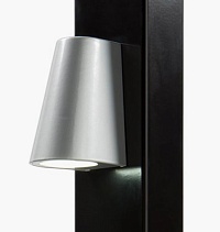 Купить Элегантное LED-освещение Locinox (Бельгия) TRICONE для ворот, цвета zilver и 9005 (черный) в Константиновске